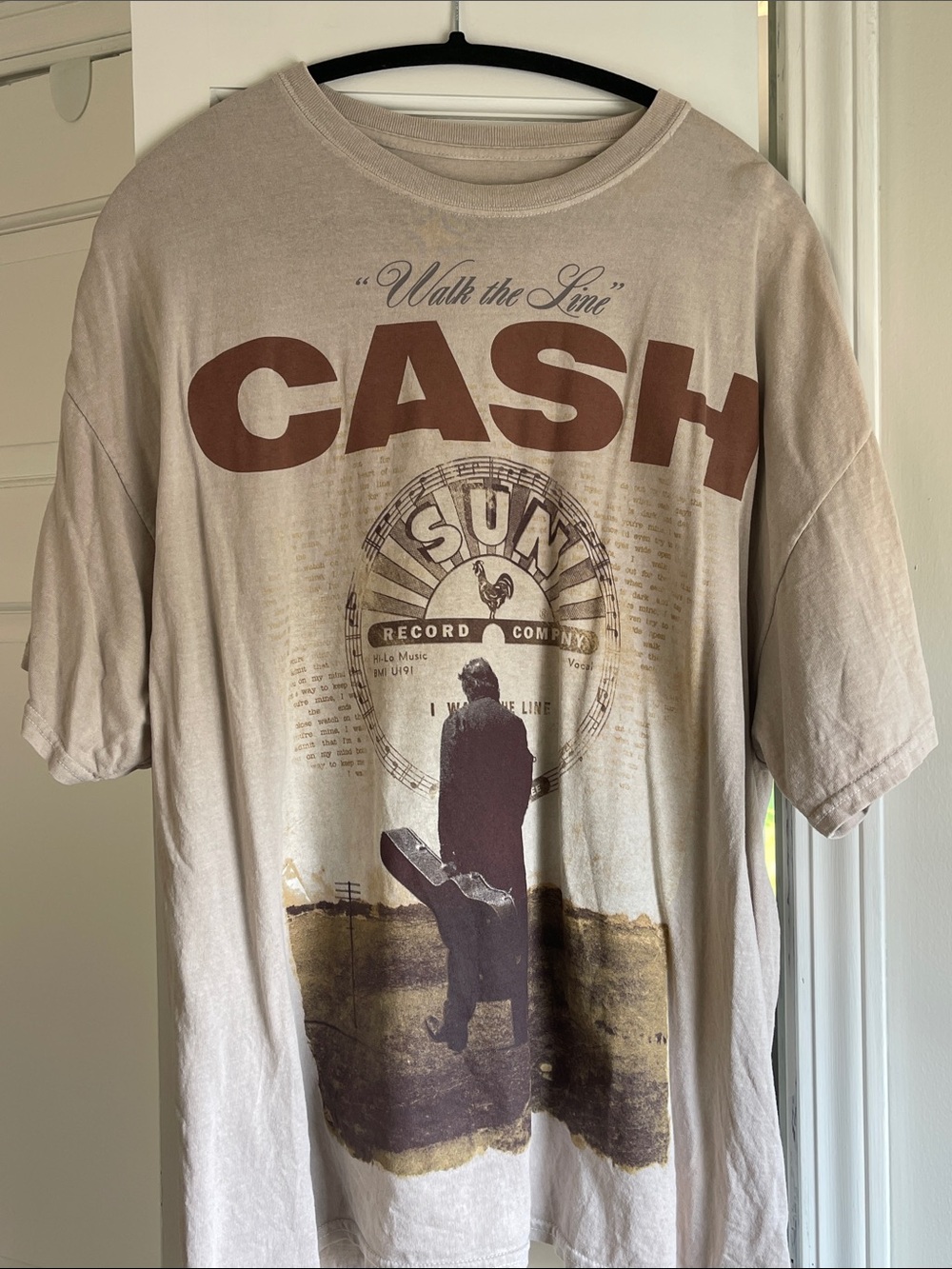Urban Outfitters Johnny Cash Graphic Tshirt Vintage-Style